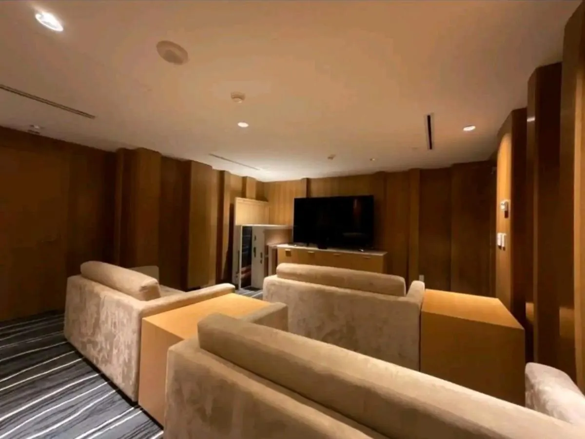 Cn Tower View With Free Parking, Pool, & Gym By Trains And Buses Apartment Toronto